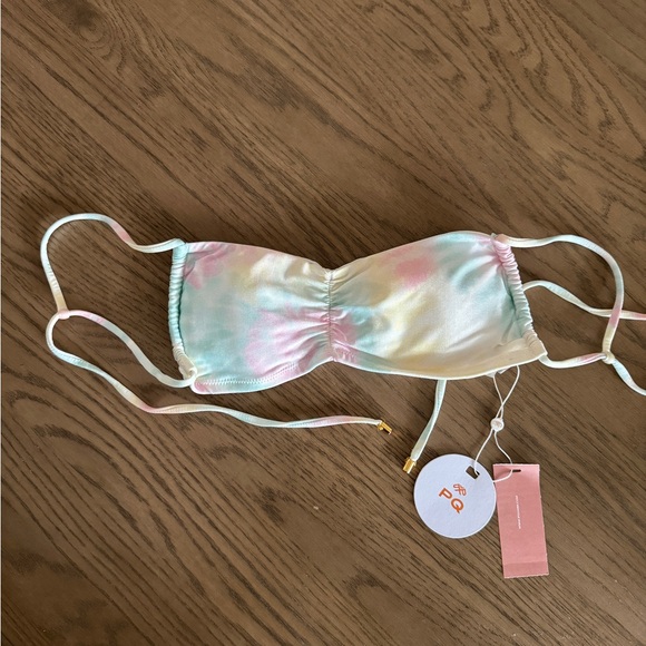 PQ Swim Utopia Luna Top Size Medium - Picture 2 of 5
